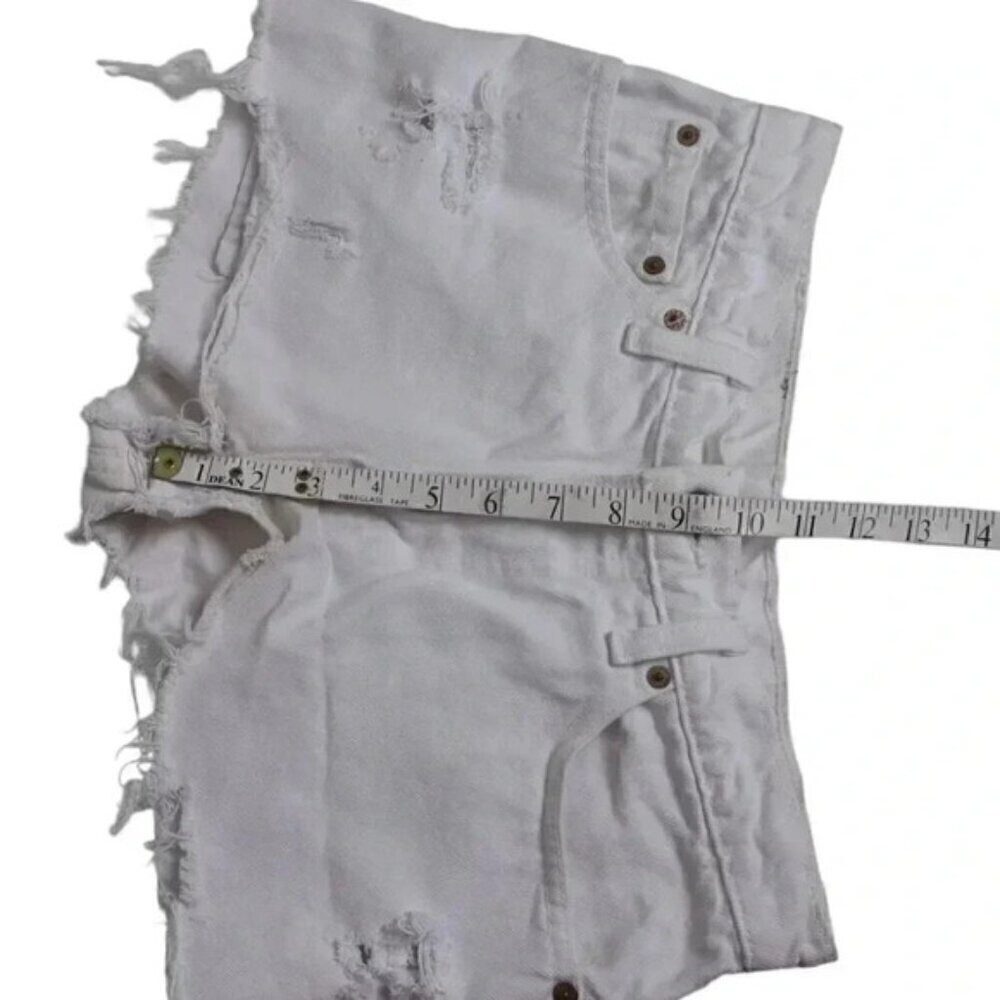 Vintage Levi's 538 White Cutoff Jean Shorts Jorts Cotton Hip Hugger Size 28 - Picture 10 of 11